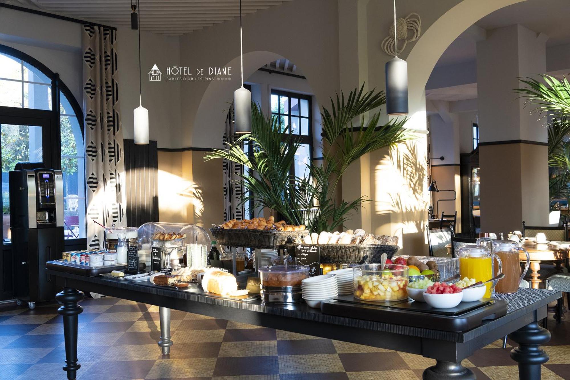 Hotel De Diane Sables-d'Or-les-Pins Ngoại thất bức ảnh