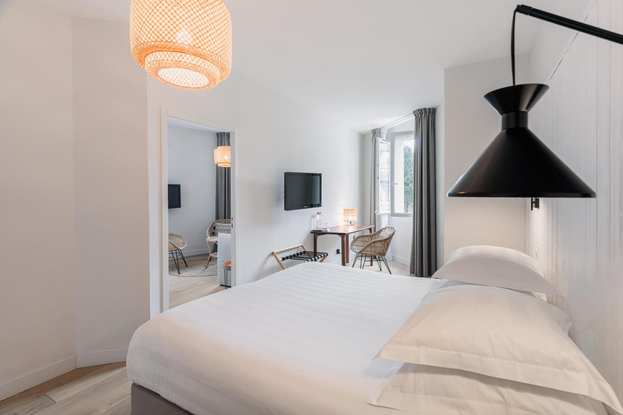 Hotel De Diane Sables-d'Or-les-Pins Ngoại thất bức ảnh