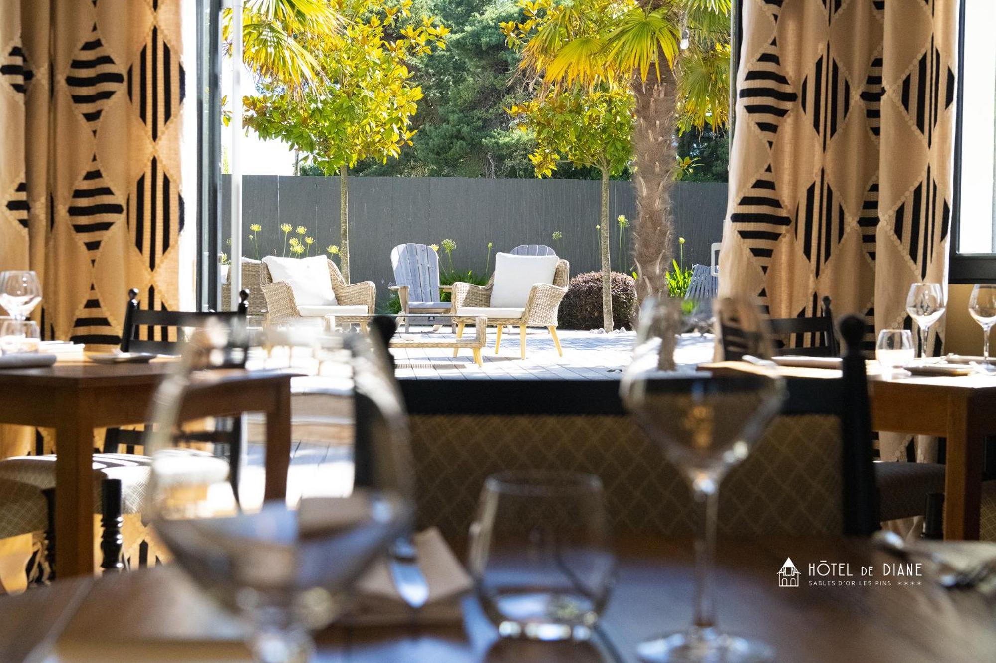 Hotel De Diane Sables-d'Or-les-Pins Ngoại thất bức ảnh